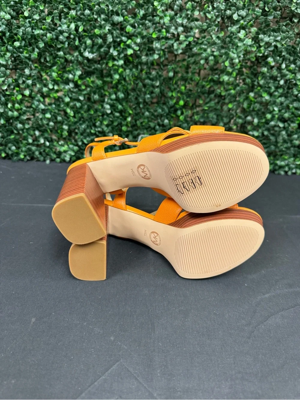 MICHAEL Michael Kors nwot smoke